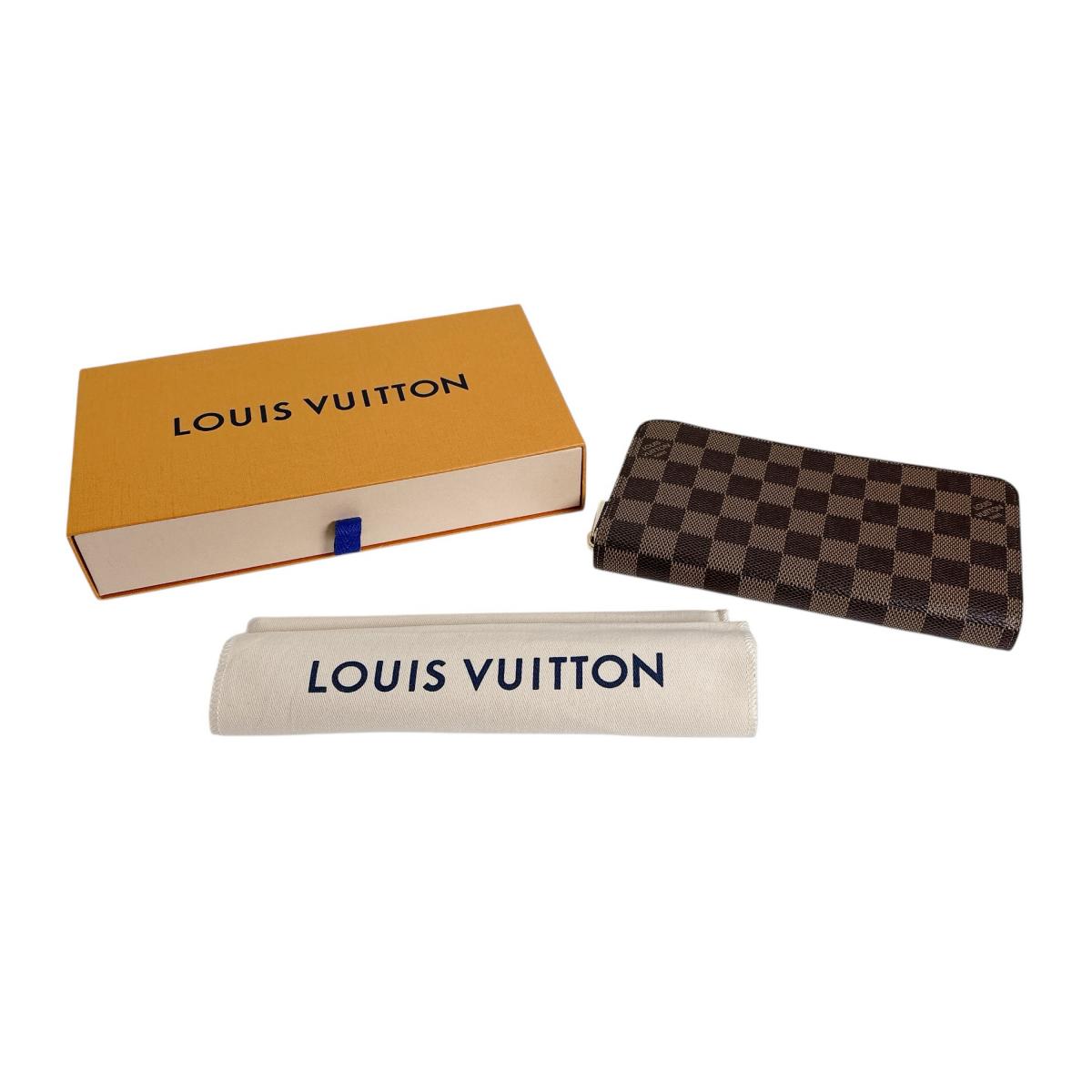 LOUIS VUITTON Damier Zippy wallet Long Wallet purse canvas Ebene Women N41661 Used
LOUIS VUITTON Damier Zippy wallet Long Wallet purse canvas Ebene Women N41661 Used