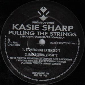 12inch Record KASIE SHARP - Pulling The Strings UND008R Undiscovered 1997 UK Dance & Electronica Used
12inch Record KASIE SHARP - Pulling The Strings UND008R Undiscovered 1997 UK Dance & Electronica Used