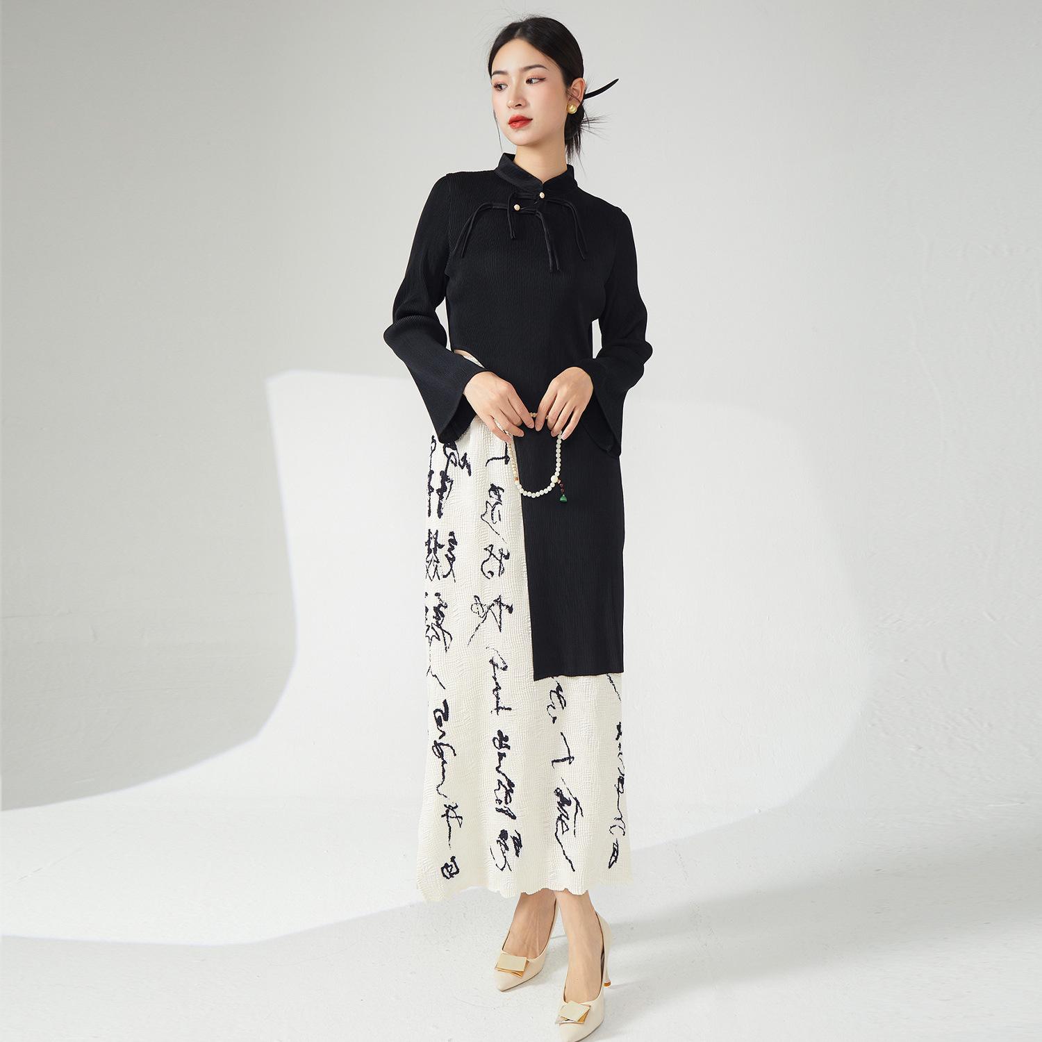 High-End Women s Spring/Summer Retro Two-Piece Set: Irregular Top and Pleated Half Skirt Half Skirt
High-End Women s Spring/Summer Retro Two-Piece Set: Irregular Top and Pleated Half Skirt Half Skirt