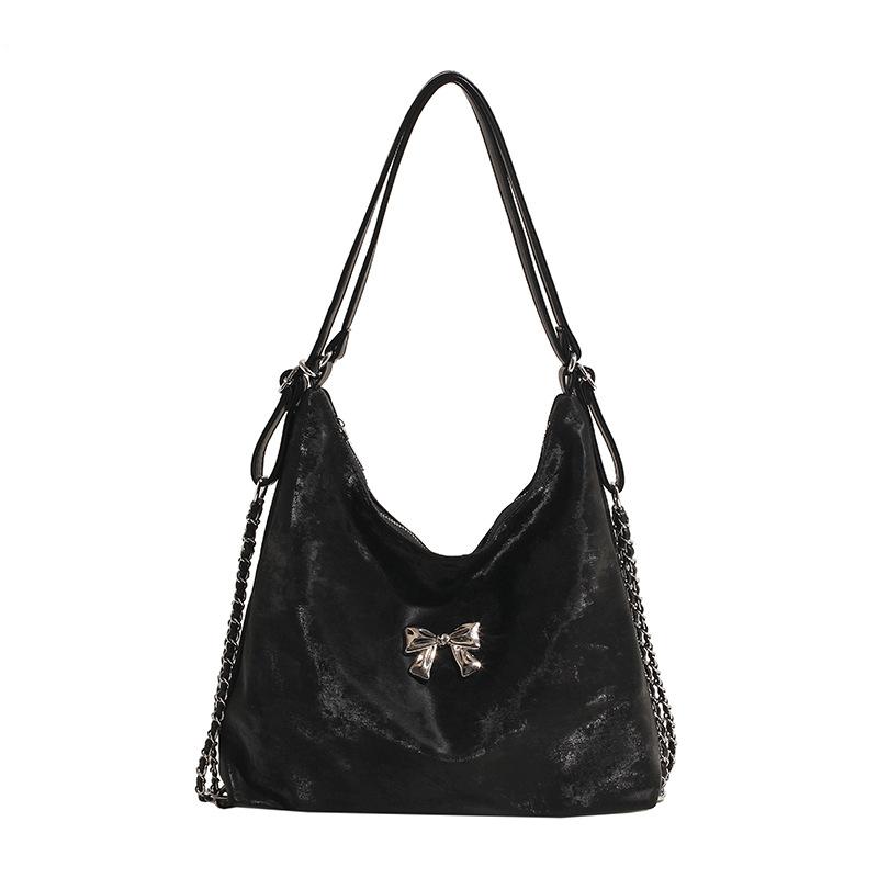 Жіночий рюкзак через плече. Сумка для приміських поїздок чорний
Жіночий рюкзак через плече. Сумка для приміських поїздок чорний