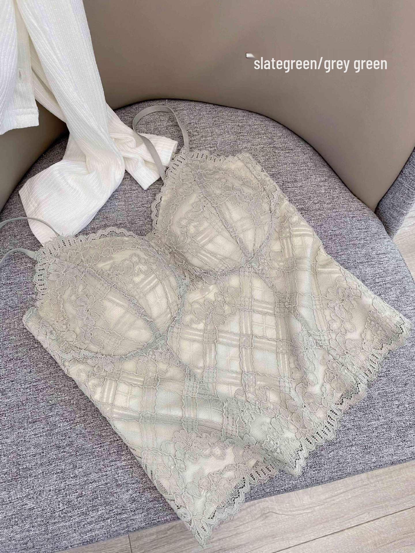 Women s V-Neck Lace Camisole Tank with Chest Pads – Wear Alone or as a Base Layer M (85-105 jin) зелений/сірий колір
Women s V-Neck Lace Camisole Tank with Chest Pads – Wear Alone or as a Base Layer M (85-105 jin) зелений/сірий колір