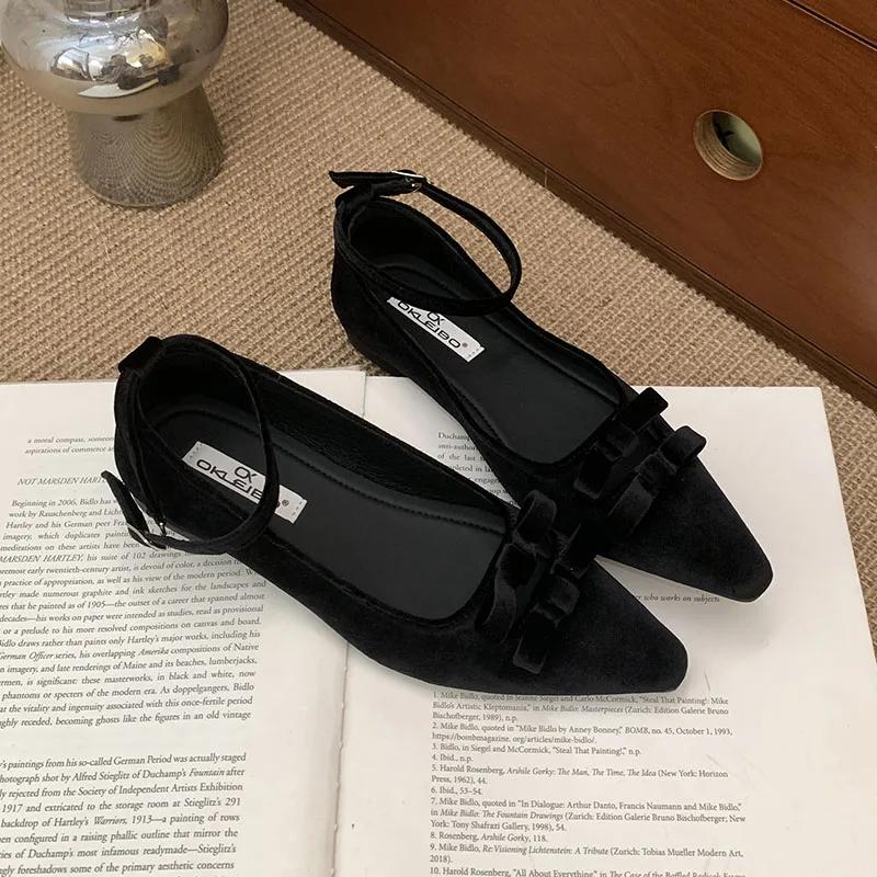 Fashion Silk Pointed Toe Low Heel Pumps Women Bow Ankle Strap Flats Female Elegant Banquet Party Shoes Zapatos De Mujer 39 чорний
Fashion Silk Pointed Toe Low Heel Pumps Women Bow Ankle Strap Flats Female Elegant Banquet Party Shoes Zapatos De Mujer 39 чорний