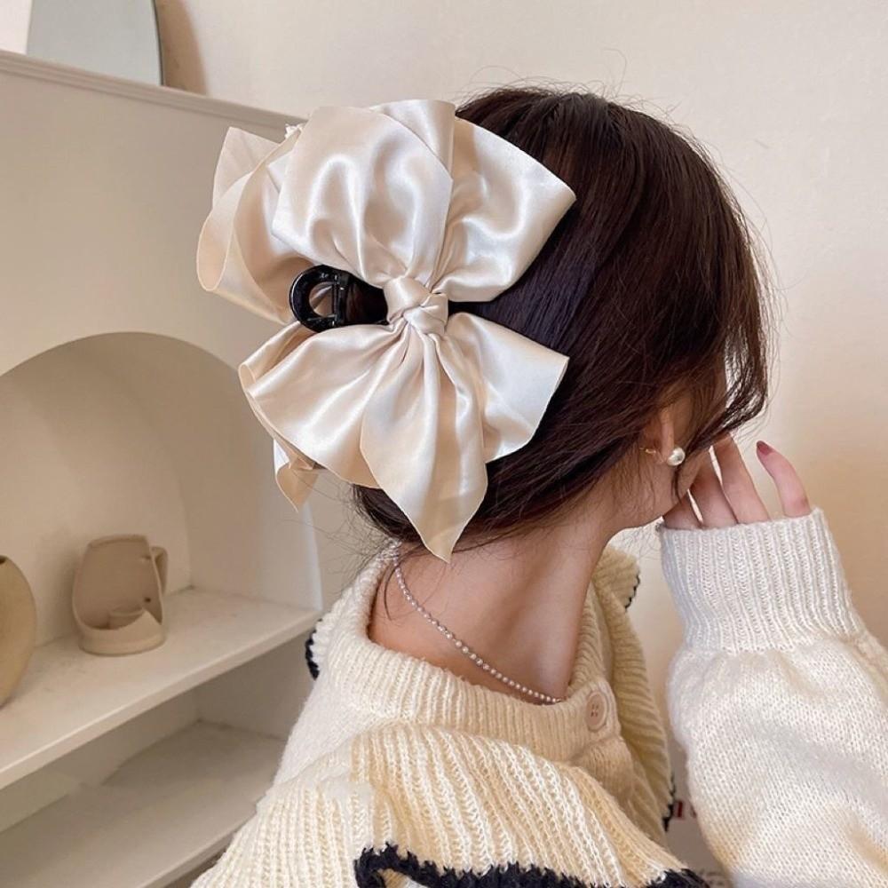 Elegant Satin Big Bow Hairgrips Beige Black Shark Clip Horsetail Clip Hair Accessories Grasping Clip Women Girl Gift бежевый
Elegant Satin Big Bow Hairgrips Beige Black Shark Clip Horsetail Clip Hair Accessories Grasping Clip Women Girl Gift бежевый