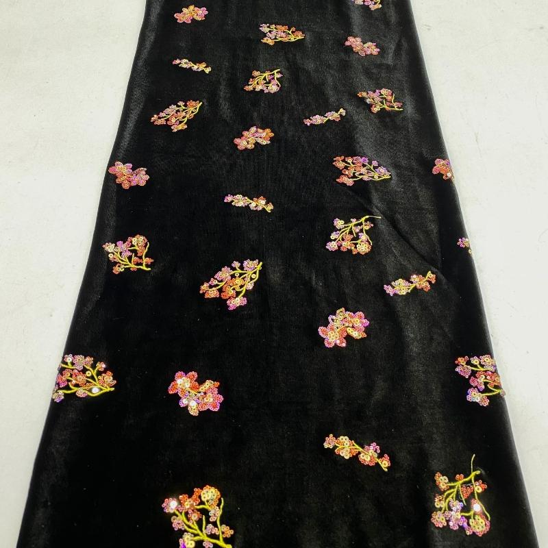 1/3/5Yards Floral Embroidery Colorful Beads Sequin Velvet Fabric for DIY Sewing Gowns Dress Cheongsam Clothing Accessories 1Yard
1/3/5Yards Floral Embroidery Colorful Beads Sequin Velvet Fabric for DIY Sewing Gowns Dress Cheongsam Clothing Accessories 1Yard