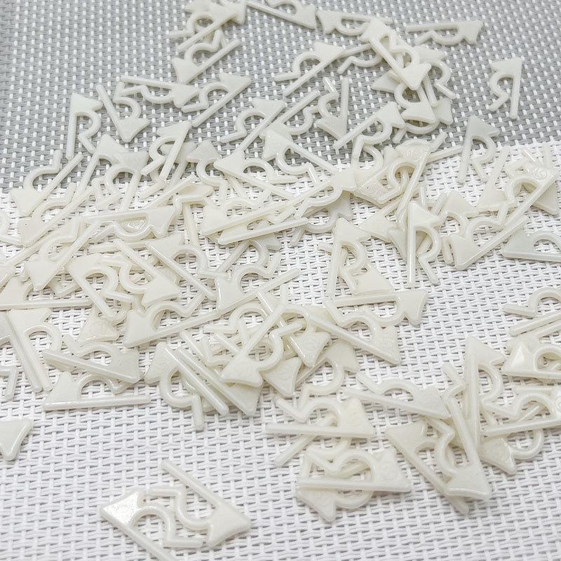 Знімна багаторазова пряжка-гачок з ABS-пластику з литою кнопкою фіксації, зразок
Знімна багаторазова пряжка-гачок з ABS-пластику з литою кнопкою фіксації, зразок