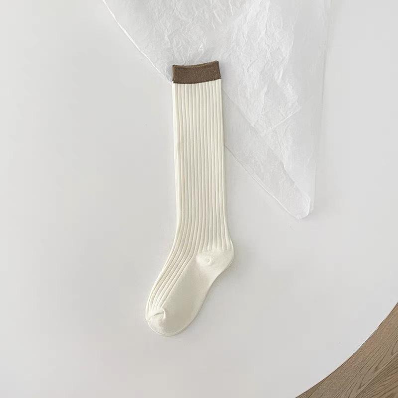 Двухцветные серые гольфы до колена в стиле JK и британском студенческом стиле One Size
Двухцветные серые гольфы до колена в стиле JK и британском студенческом стиле One Size