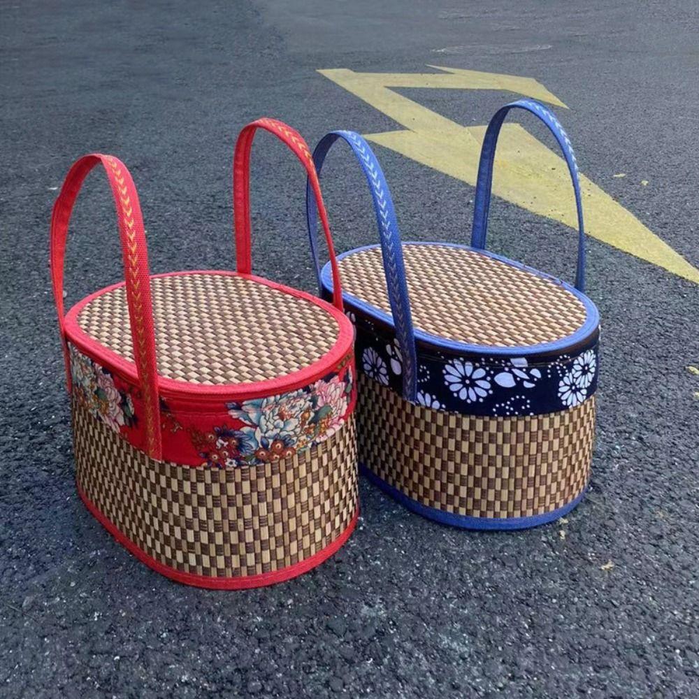 Handheld Bamboo Braided Basket Chinese Style Bamboo Egg Basket Multifunctional Picnic Box Outdoor червоний
Handheld Bamboo Braided Basket Chinese Style Bamboo Egg Basket Multifunctional Picnic Box Outdoor червоний