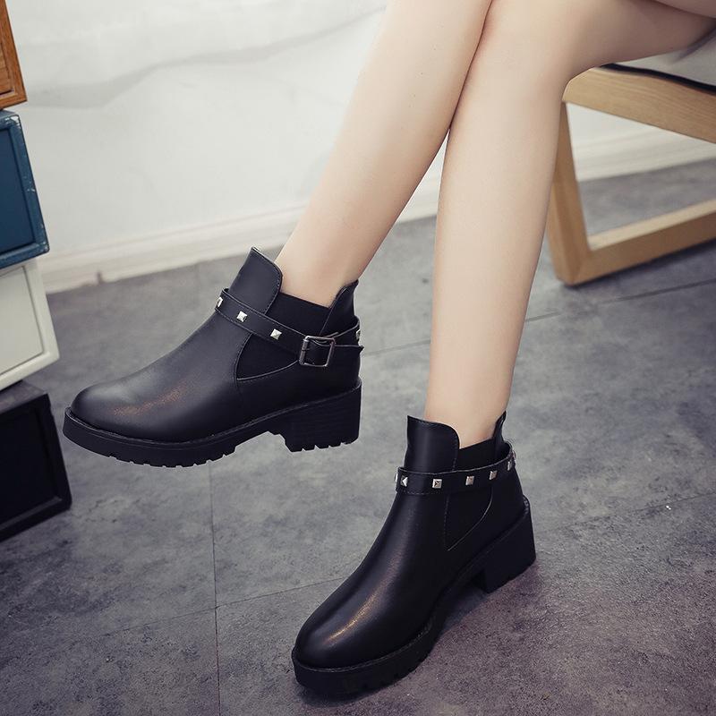 Women s boots Snow boots Women s 2018 new short boots Martin boots Women s Korean version Rivet Martin boots Women 35
Women s boots Snow boots Women s 2018 new short boots Martin boots Women s Korean version Rivet Martin boots Women 35