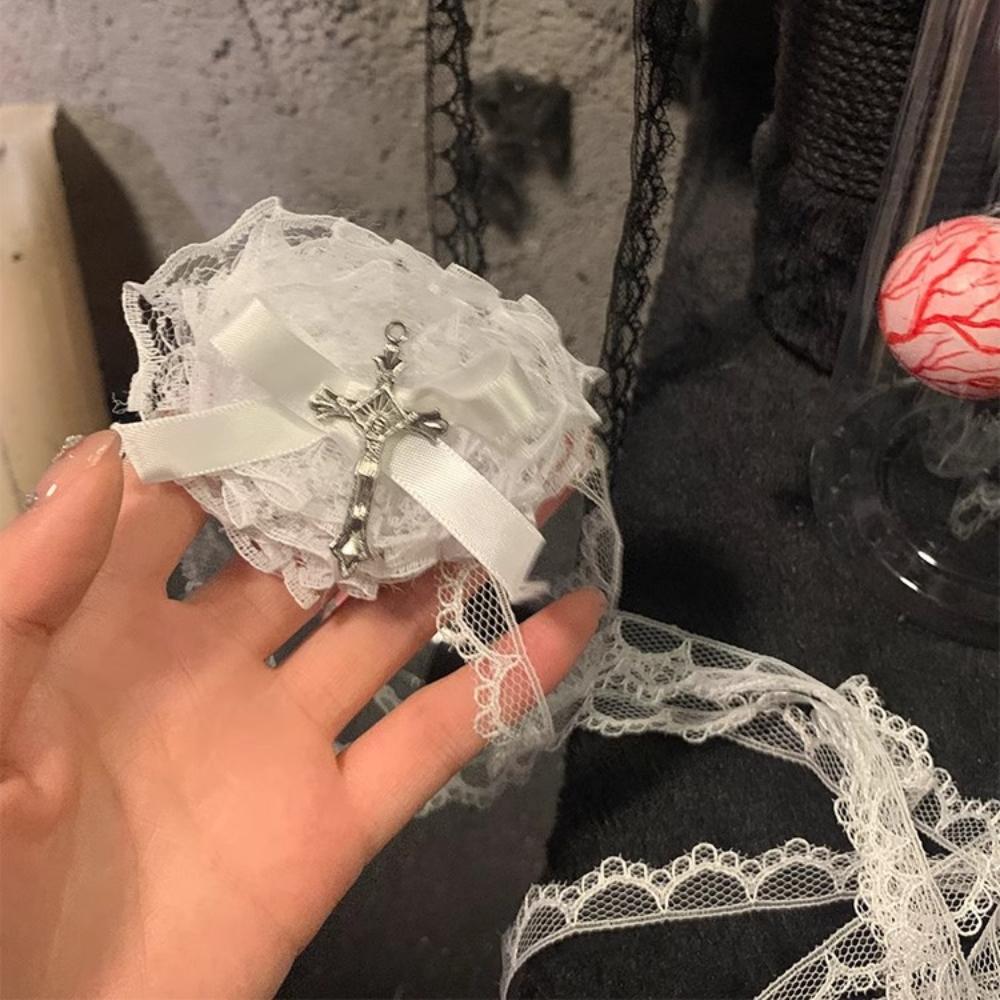 Готический кружевной патч на глаз монахини с крестом и бантом - Хэллоуинский аксессуар для лица для женщин белый
Готический кружевной патч на глаз монахини с крестом и бантом - Хэллоуинский аксессуар для лица для женщин белый