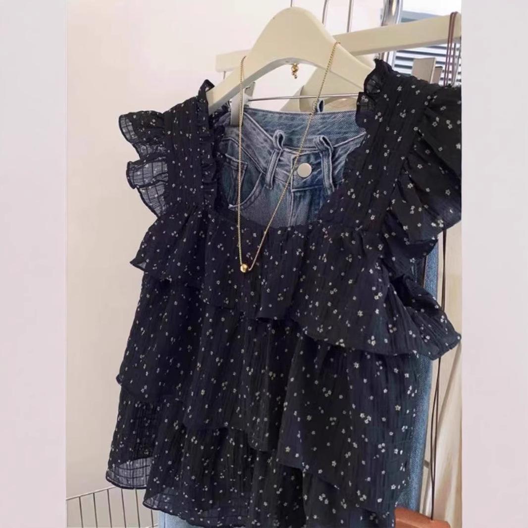Black Floral Babydoll Blouse: Women s Puff Sleeve French Design, Square Neck, Summer Top. Extra Large
Black Floral Babydoll Blouse: Women s Puff Sleeve French Design, Square Neck, Summer Top. Extra Large