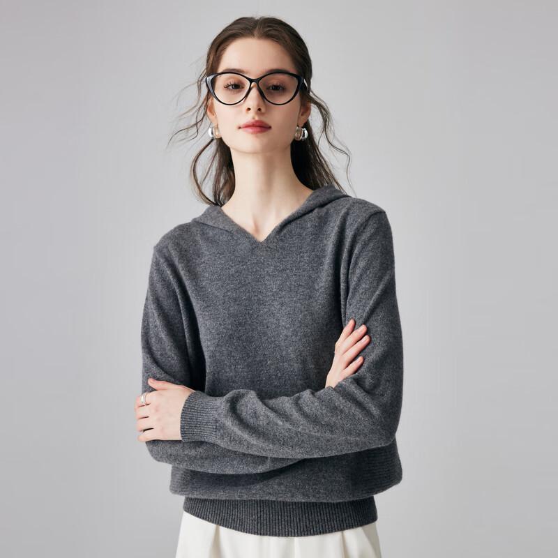 Paro Women s Hooded Cashmere Sweater XL
Paro Women s Hooded Cashmere Sweater XL