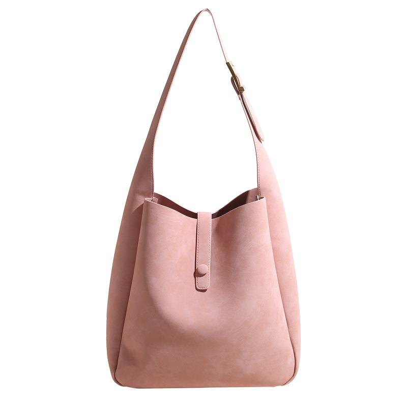 Large capacity autumn and winter bucket retro tote armpit new bag versatile fashion commuter shoulder bag розовый
Large capacity autumn and winter bucket retro tote armpit new bag versatile fashion commuter shoulder bag розовый