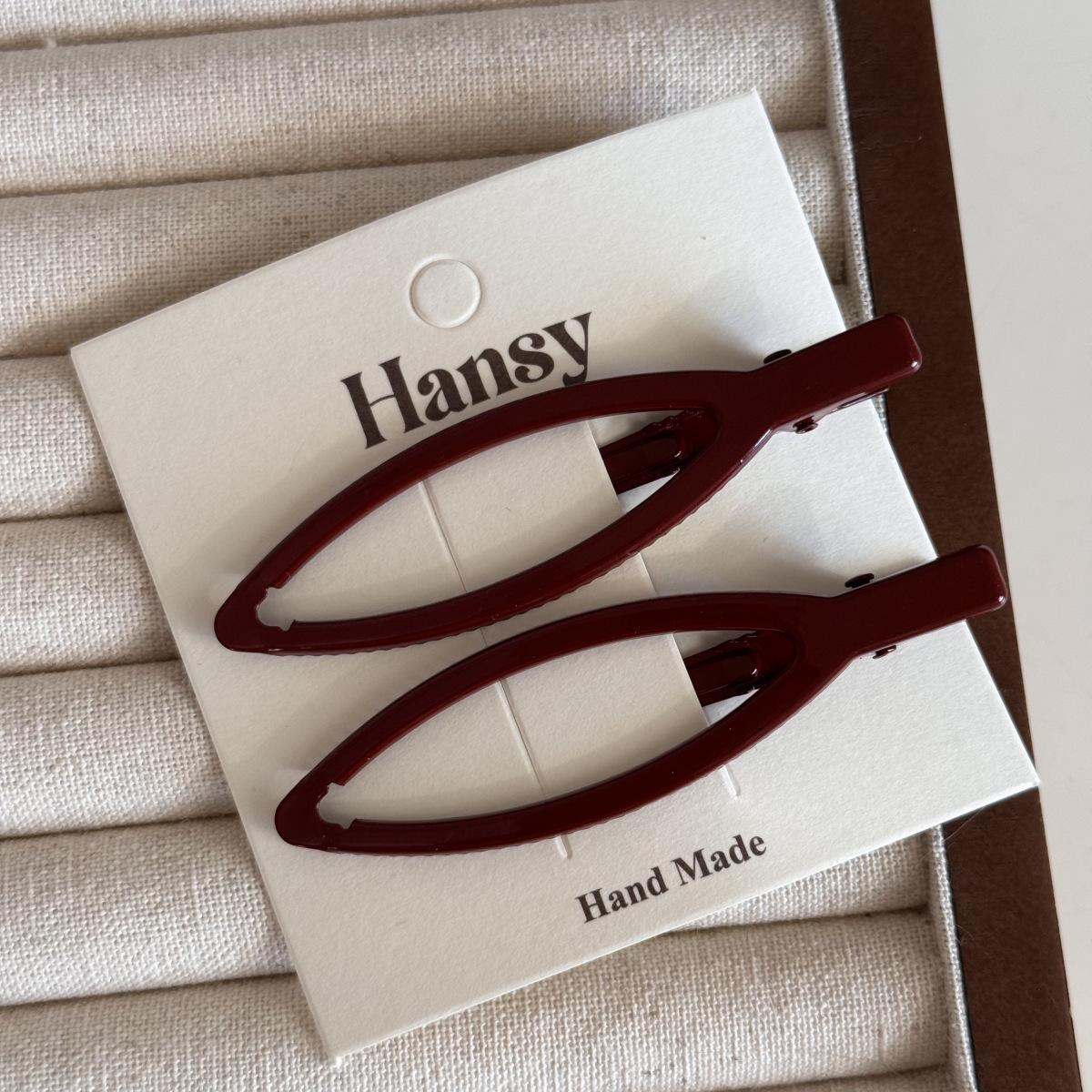 New Year Red Alloy Bow Hair Clip - Sweet Girl s Duckbill Hairpin Accessory
New Year Red Alloy Bow Hair Clip - Sweet Girl s Duckbill Hairpin Accessory