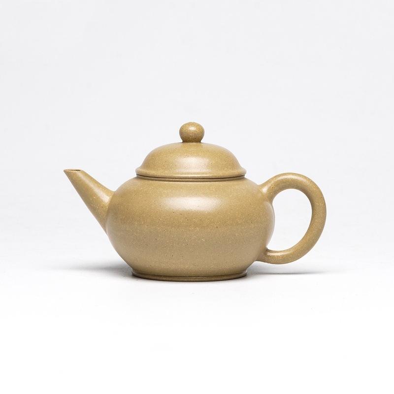 150ml Classic Yixing Purple Clay Teapots Handmade Pot Raw Ore Section Mud Kettle With Infuser Zisha Tea Set Tea Items Decoration
150ml Classic Yixing Purple Clay Teapots Handmade Pot Raw Ore Section Mud Kettle With Infuser Zisha Tea Set Tea Items Decoration