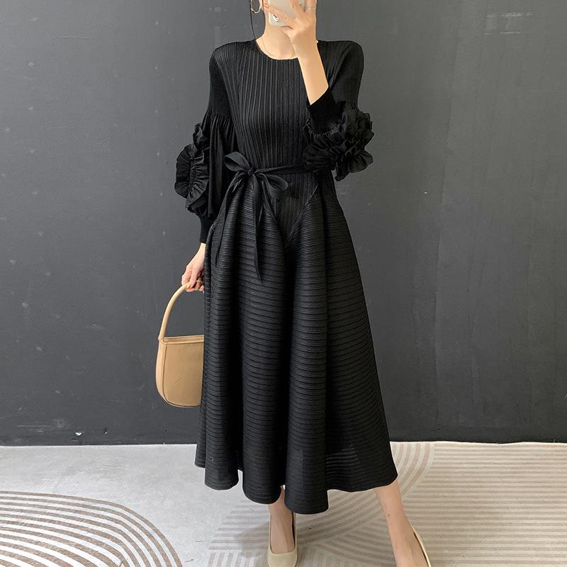 European & Southeast Asian Floral Lantern Sleeve Pleated Maxi Dress - Spring 2023 One Size чорний
European & Southeast Asian Floral Lantern Sleeve Pleated Maxi Dress - Spring 2023 One Size чорний