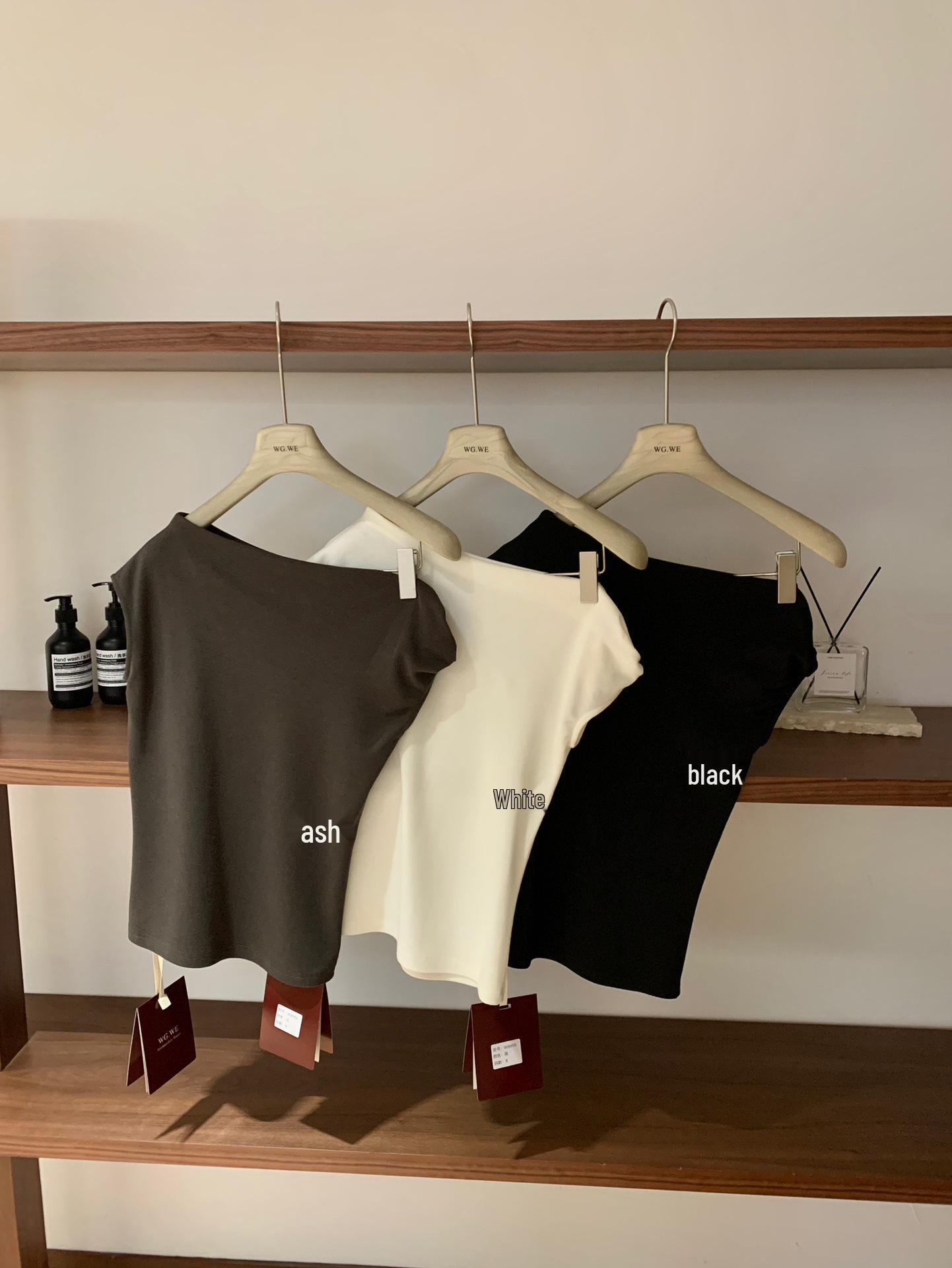 Women s One-Shoulder Short-Sleeve Solid T-Shirt - Spring/Summer Design Small чёрный
Women s One-Shoulder Short-Sleeve Solid T-Shirt - Spring/Summer Design Small чёрный
