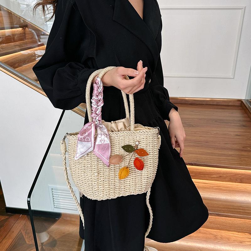 Cute little fragrant style personalized woven silk scarf contrasting color women s handbag exquisite versatile shoulder messenger bag Type two
Cute little fragrant style personalized woven silk scarf contrasting color women s handbag exquisite versatile shoulder messenger bag Type two
