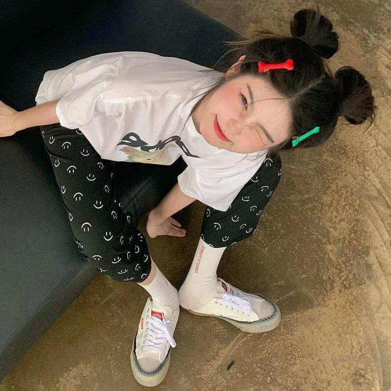 Women s Smiley Face Pajama Pants: Loose, casual, and versatile for spring and autumn, perfect for home or outdoor wear. XXL (130-150 kg)
Women s Smiley Face Pajama Pants: Loose, casual, and versatile for spring and autumn, perfect for home or outdoor wear. XXL (130-150 kg)