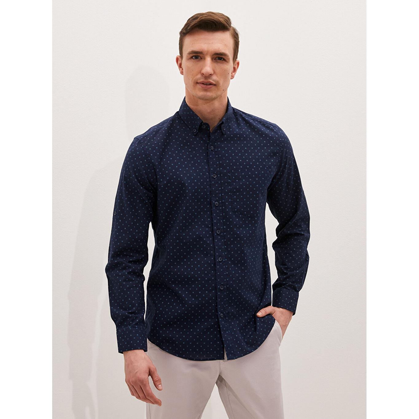 LCW CLASSIC Поплиновая рубашка стандартного кроя с длинными рукавами темно-синяя
LCW CLASSIC Поплиновая рубашка стандартного кроя с длинными рукавами темно-синяя