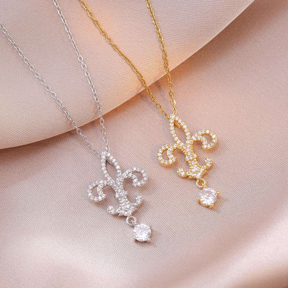 Women s Queen Iris Necklace: Trendy Cross-Border Style with Minority Design for a Stylish Clavicle Chain
Women s Queen Iris Necklace: Trendy Cross-Border Style with Minority Design for a Stylish Clavicle Chain