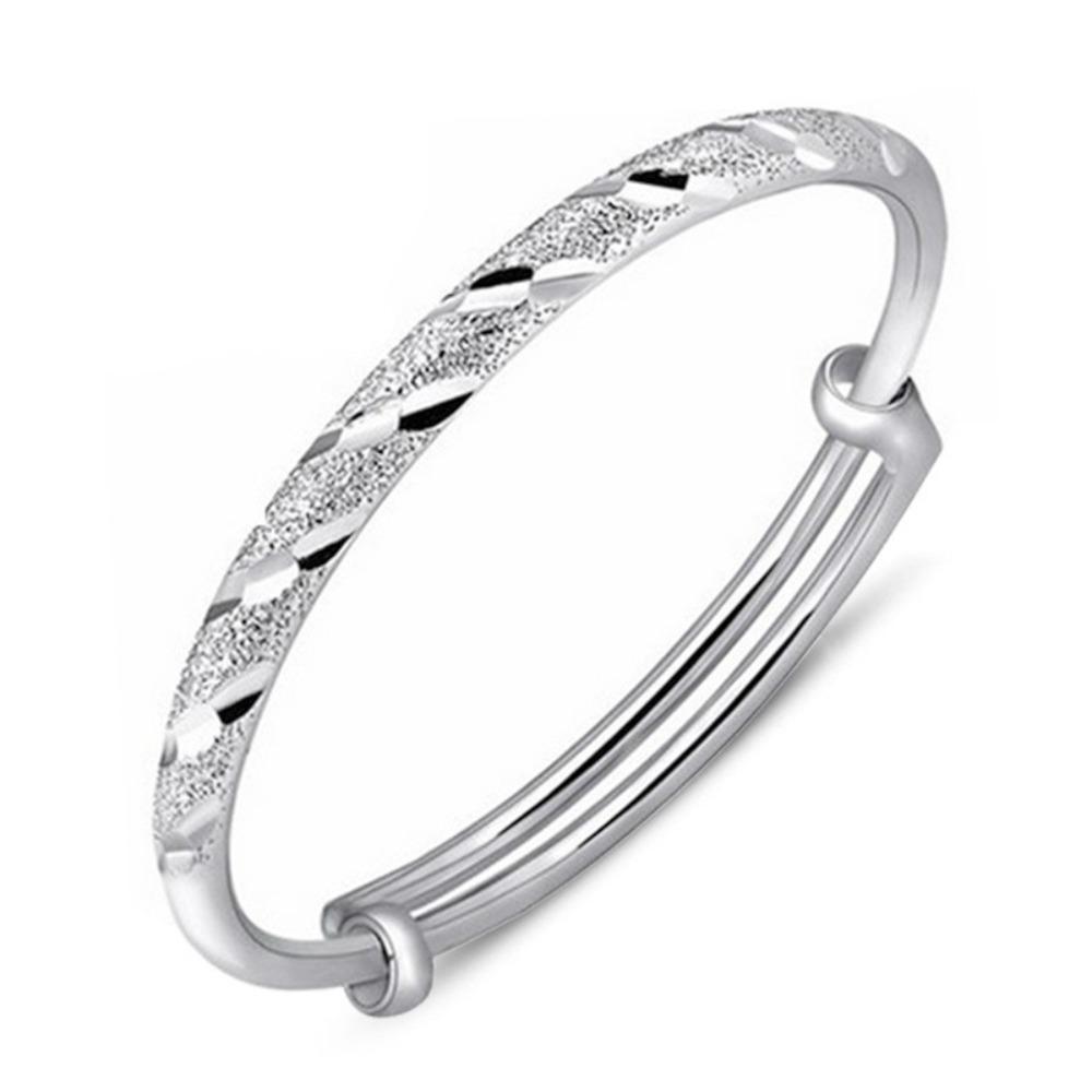 Push Pull Round Tube Meteor Shine Silver Bracelet for Women Matte Silver Jewelry Gift
Push Pull Round Tube Meteor Shine Silver Bracelet for Women Matte Silver Jewelry Gift