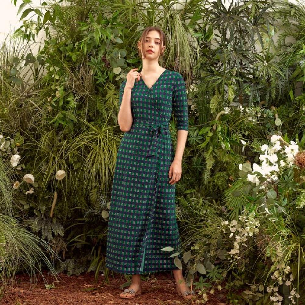 Lipbbam Creora Romona 3 4 Sleeve Long Wrap Dress Ldm10gv101 LDM10GV101/FREE (44-77)
Lipbbam Creora Romona 3 4 Sleeve Long Wrap Dress Ldm10gv101 LDM10GV101/FREE (44-77)
