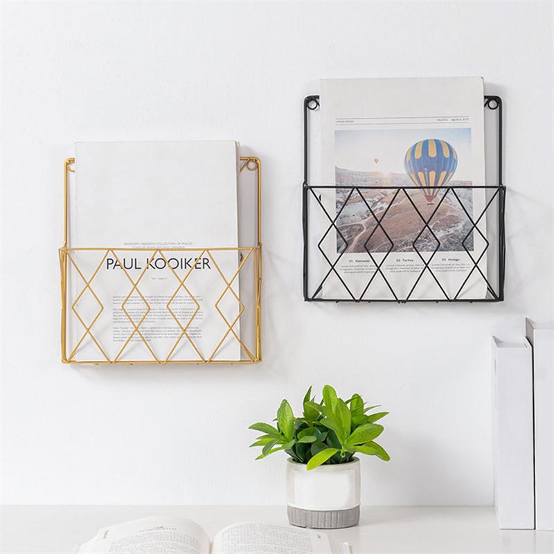 1Pc Modern Wall Mounted Magazines Newspaper Storage Rack Home Bedroom Hanging Book Display Shelf чёрный
1Pc Modern Wall Mounted Magazines Newspaper Storage Rack Home Bedroom Hanging Book Display Shelf чёрный