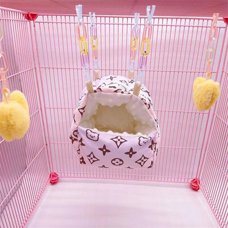 Кровать для морской свинки, пещера для хомяка, теплая клетка для домашних животных, дом-гнездо для крыс/шиншилл/мини-ежей/грызунов, хомячья пещера в Конехильо
Кровать для морской свинки, пещера для хомяка, теплая клетка для домашних животных, дом-гнездо для крыс/шиншилл/мини-ежей/грызунов, хомячья пещера в Конехильо