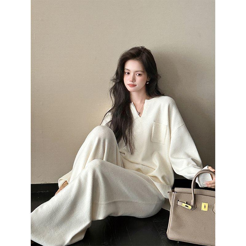 Women s Casual Autumn/Winter Knit Sweater & Pants Set S (suitable for under 100 lbs)
Women s Casual Autumn/Winter Knit Sweater & Pants Set S (suitable for under 100 lbs)