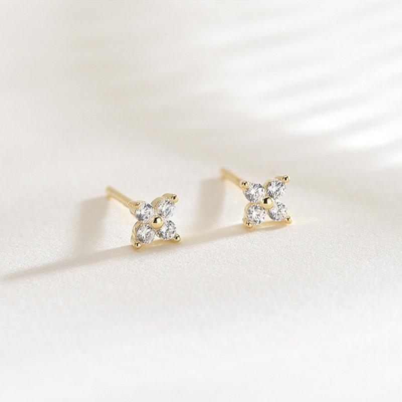Tiny CZ Flower Stud Earrings Cartilage Piercing Jewelry for Women Girl золотой
Tiny CZ Flower Stud Earrings Cartilage Piercing Jewelry for Women Girl золотой