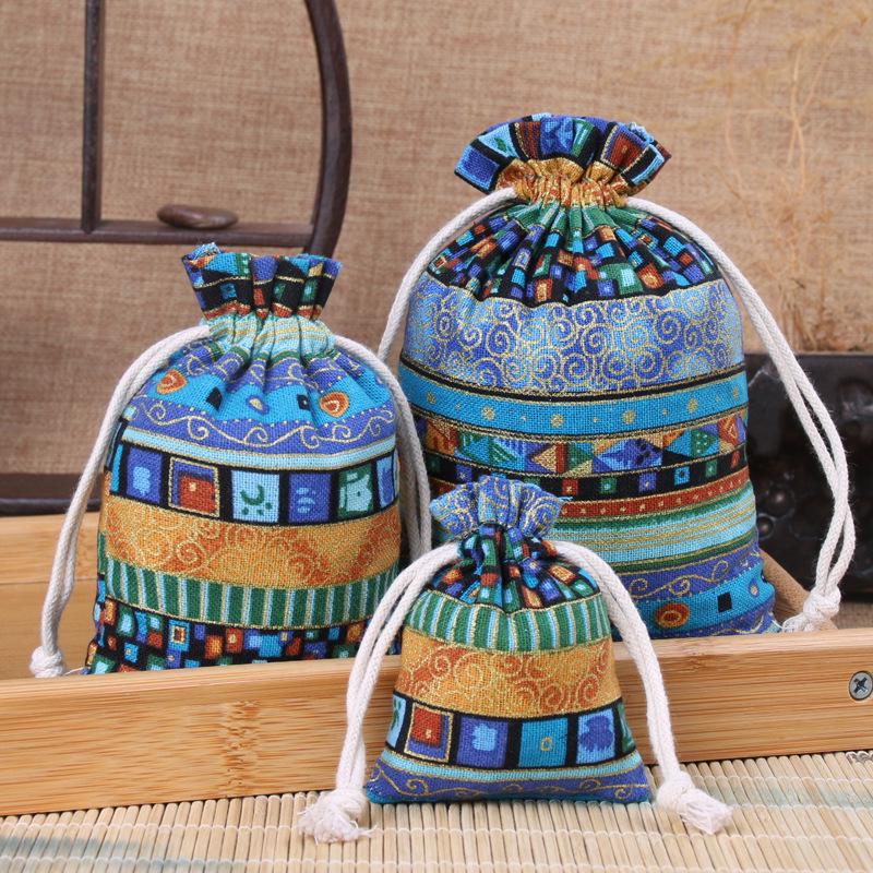Ethnic Drawstring Bag for Cultural Items, Prayer Beads, Accessories, Coin Purse, Cotton Bag, Sachet 7x9 cm синий
Ethnic Drawstring Bag for Cultural Items, Prayer Beads, Accessories, Coin Purse, Cotton Bag, Sachet 7x9 cm синий