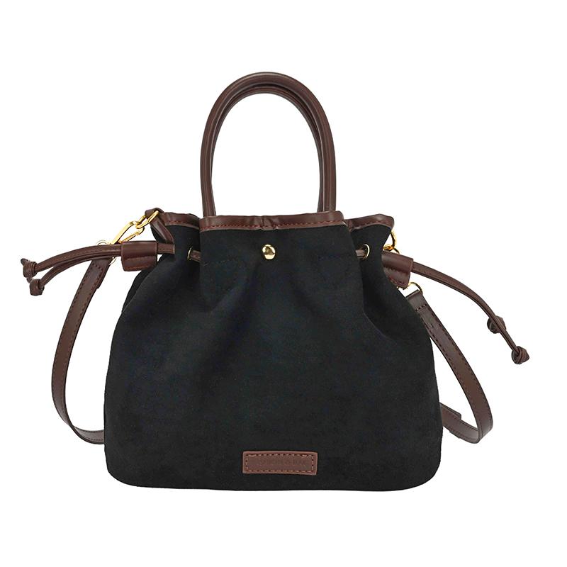 Fashi New Faux Suede Shoulder Bags String Sewing Thread 2026 Large Capacity Commute Stylish Design Women s Crossbody Bags чёрный
Fashi New Faux Suede Shoulder Bags String Sewing Thread 2026 Large Capacity Commute Stylish Design Women s Crossbody Bags чёрный