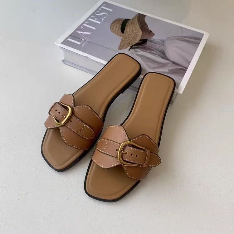 Slippers women wear new fashion one-word drag thick bottom to increase height and step on shit advanced cool slippers 41 коричневий
Slippers women wear new fashion one-word drag thick bottom to increase height and step on shit advanced cool slippers 41 коричневий