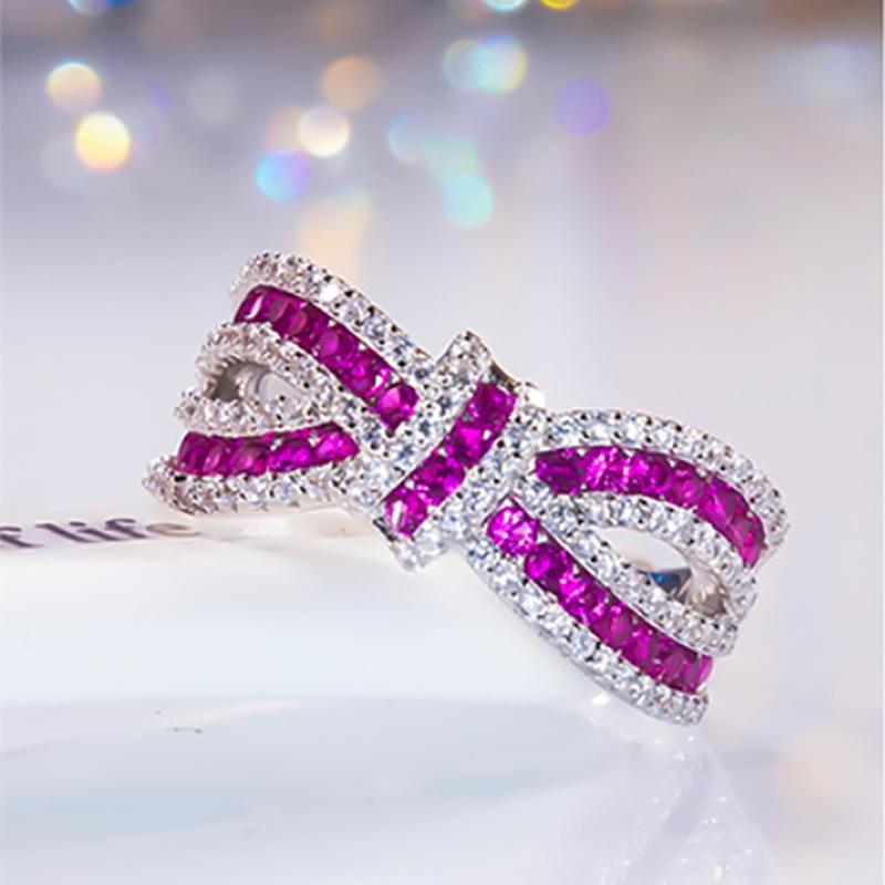 Niche Design S925 Sterling Silver Gold-Plated Diamond Bow Ring for Women - Light Luxury Jewelry US Size 6
Niche Design S925 Sterling Silver Gold-Plated Diamond Bow Ring for Women - Light Luxury Jewelry US Size 6