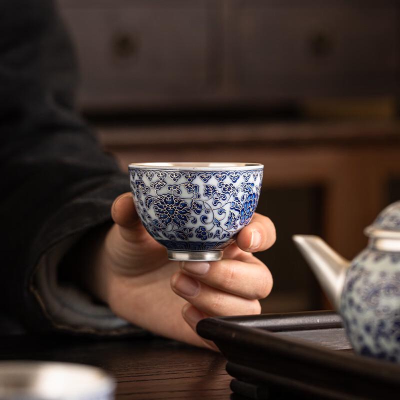 Chinese Blue and White Dragon Silver Kung Fu Tea Set
Chinese Blue and White Dragon Silver Kung Fu Tea Set