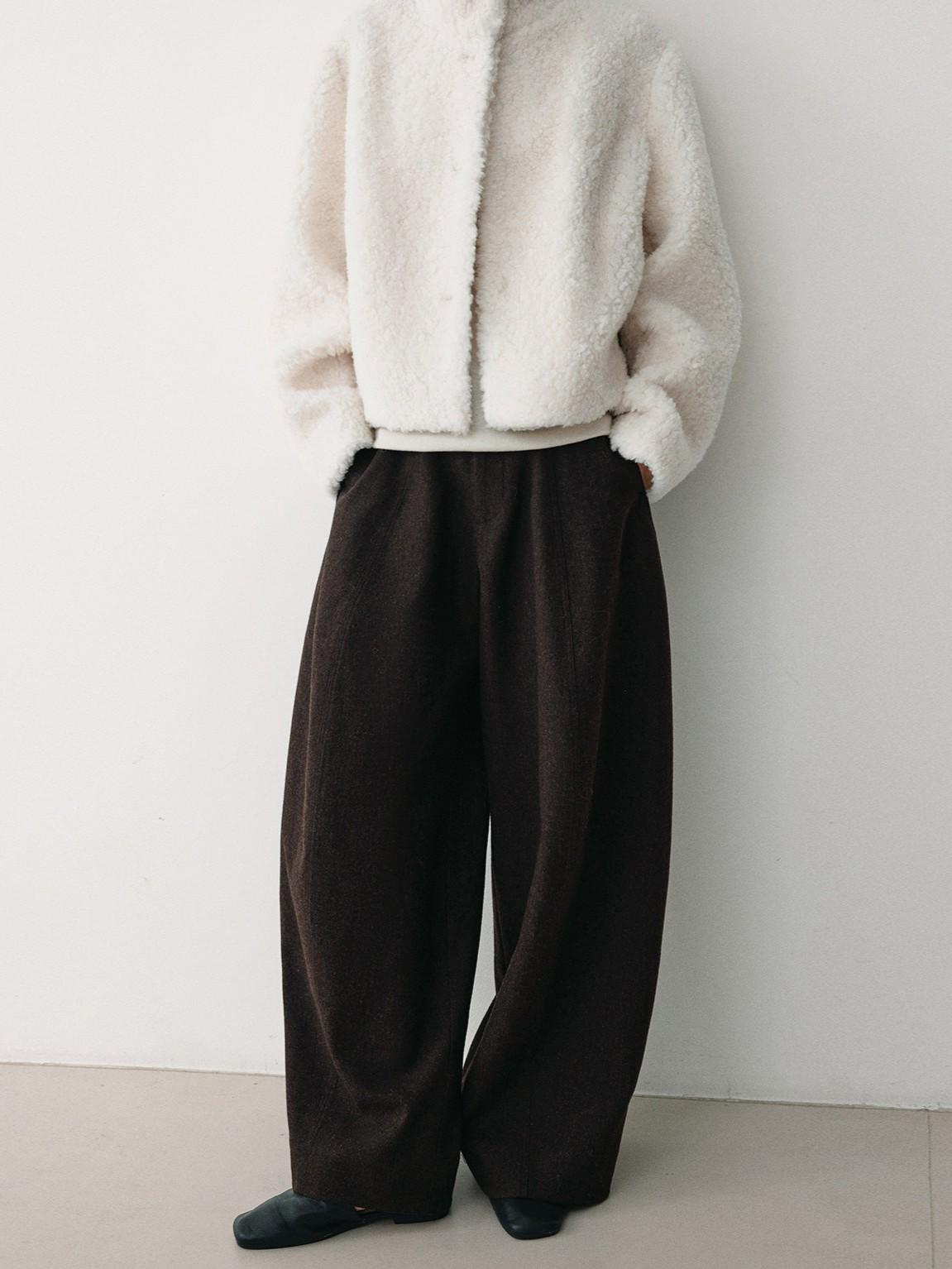 HAVERICE Woolen Starfruit Knit Pants - Casual Autumn/Winter Silhouette for Women Large
HAVERICE Woolen Starfruit Knit Pants - Casual Autumn/Winter Silhouette for Women Large
