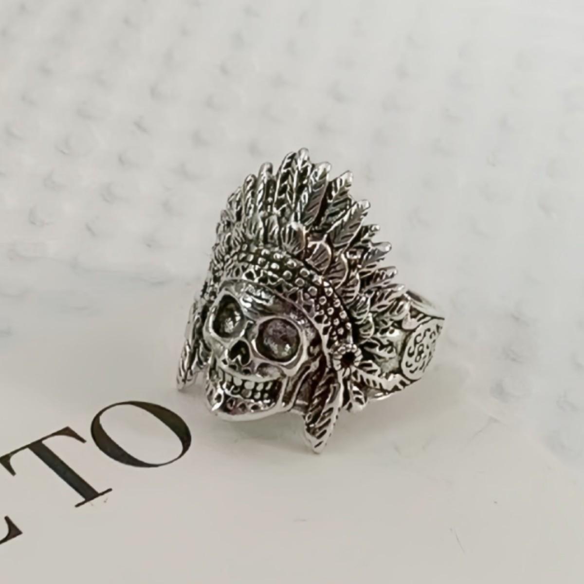 European & American Skull Ring: Men s Trendy Retro Skull Accessory античний срібного кольору
European & American Skull Ring: Men s Trendy Retro Skull Accessory античний срібного кольору