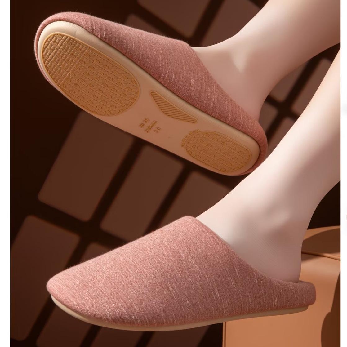 2025 Japanese-Style Silent Velvet-Lined Cotton Slippers for Men & Women: Non-Slip, Soft Sole, Ideal for Wood Floors 36-37
2025 Japanese-Style Silent Velvet-Lined Cotton Slippers for Men & Women: Non-Slip, Soft Sole, Ideal for Wood Floors 36-37