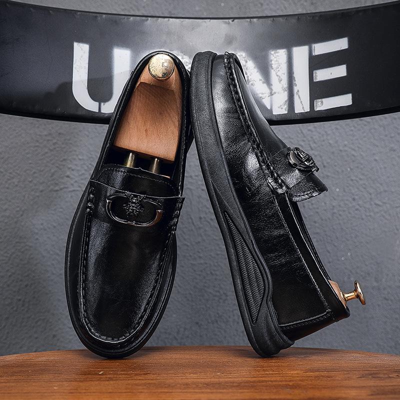 Мужские весенние повседневные кожаные туфли 2025 новые модные ленивые туфли дышащие мужские туфли на одном педале повседневные одинарные туфли рабочая обувь 44
Мужские весенние повседневные кожаные туфли 2025 новые модные ленивые туфли дышащие мужские туфли на одном педале повседневные одинарные туфли рабочая обувь 44