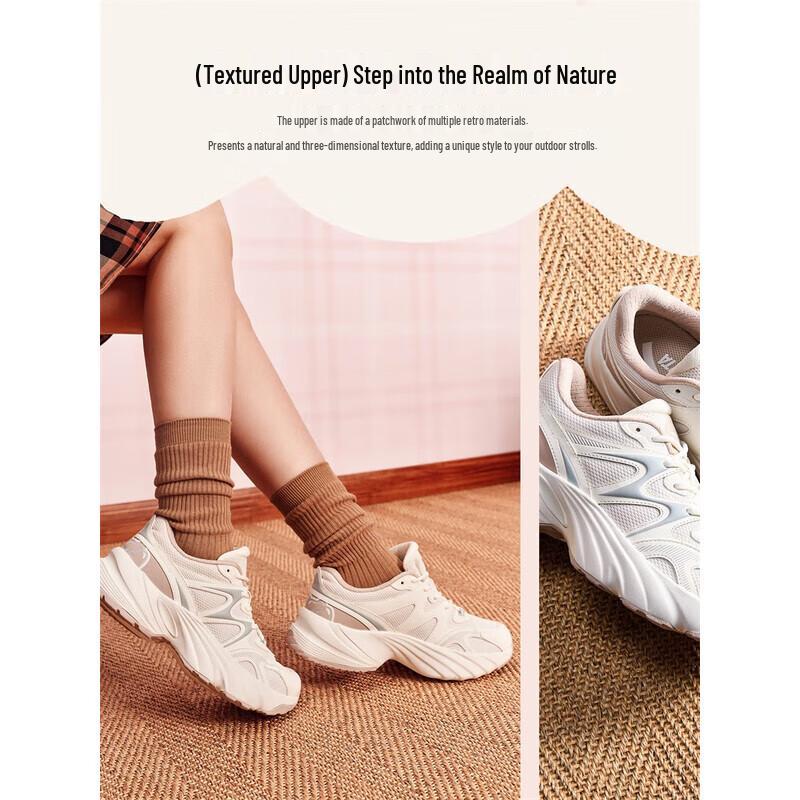ANTA Women s Guan Xiaotong Bear Dad Shoes US 7.5
ANTA Women s Guan Xiaotong Bear Dad Shoes US 7.5