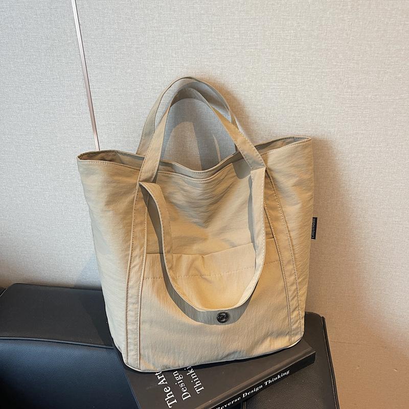 Korean fashion large capacity versatile simple casual cloth to work commuting shoulder portable autumn and winter tote bag хаки
Korean fashion large capacity versatile simple casual cloth to work commuting shoulder portable autumn and winter tote bag хаки