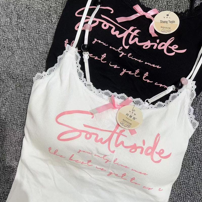 Женский летний жилет без рукавов с буквенным принтом - облегающий и стильный One Size белый
Женский летний жилет без рукавов с буквенным принтом - облегающий и стильный One Size белый