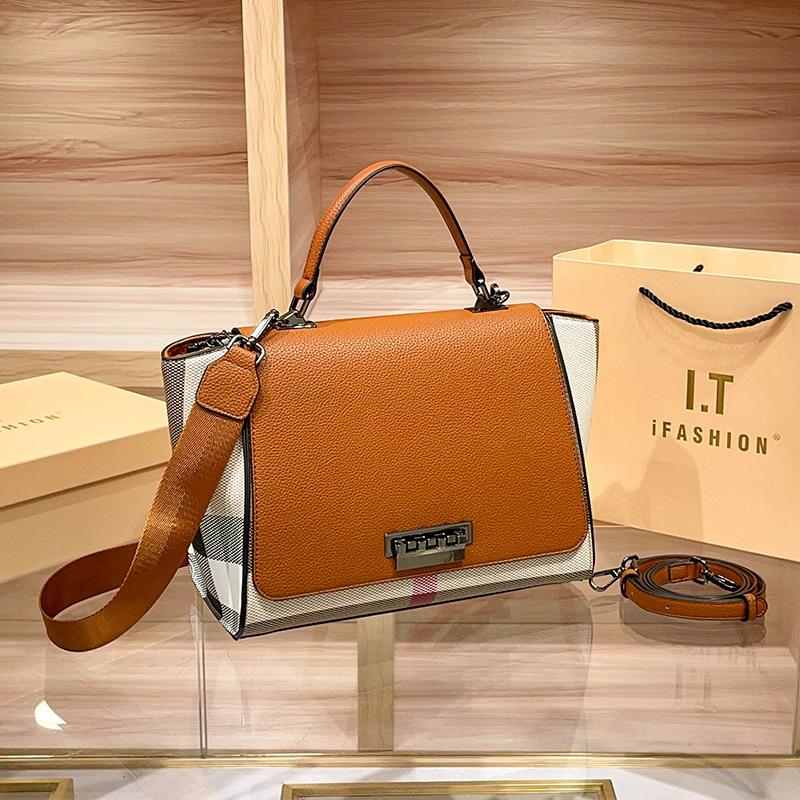 European and American Fashion Large Capacity Genuine Leather Women s Bag New Plaid Wing Bag Diagonal Cross Hand-held Large Bag
European and American Fashion Large Capacity Genuine Leather Women s Bag New Plaid Wing Bag Diagonal Cross Hand-held Large Bag