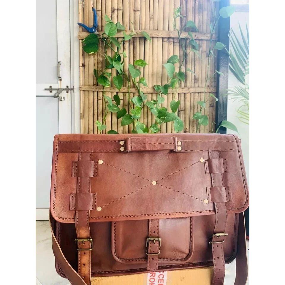 Men s Made By Artist Laptop Messenger Handmade Briefcase Bag Satchel 18 x 14 x 6 in коричневий
Men s Made By Artist Laptop Messenger Handmade Briefcase Bag Satchel 18 x 14 x 6 in коричневий