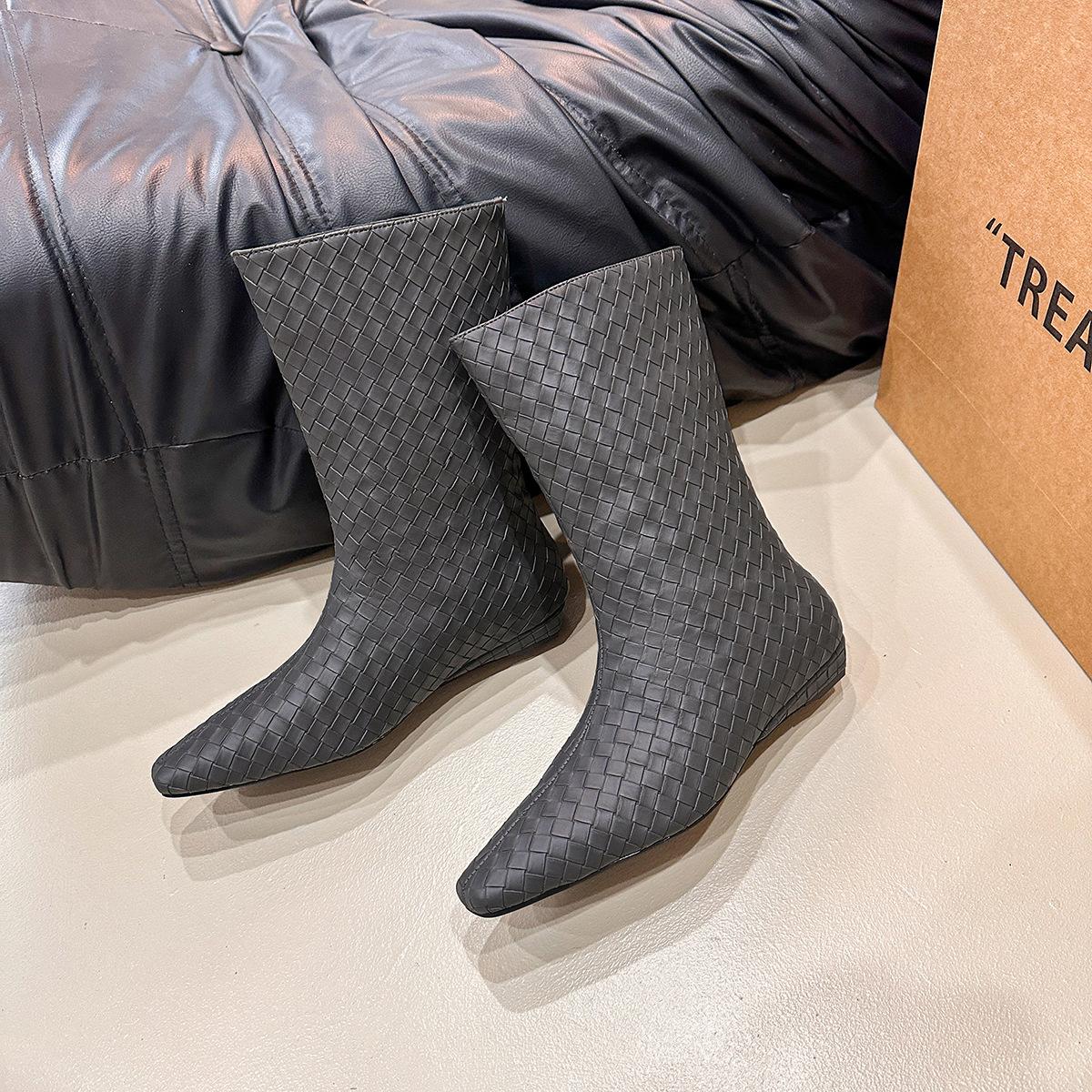 осень-зима 2025 новые ретро рыцарские плетеные модные ботинки универсальные женские ботинки британские ботфорты тонкие ботинки 42 серый
осень-зима 2025 новые ретро рыцарские плетеные модные ботинки универсальные женские ботинки британские ботфорты тонкие ботинки 42 серый