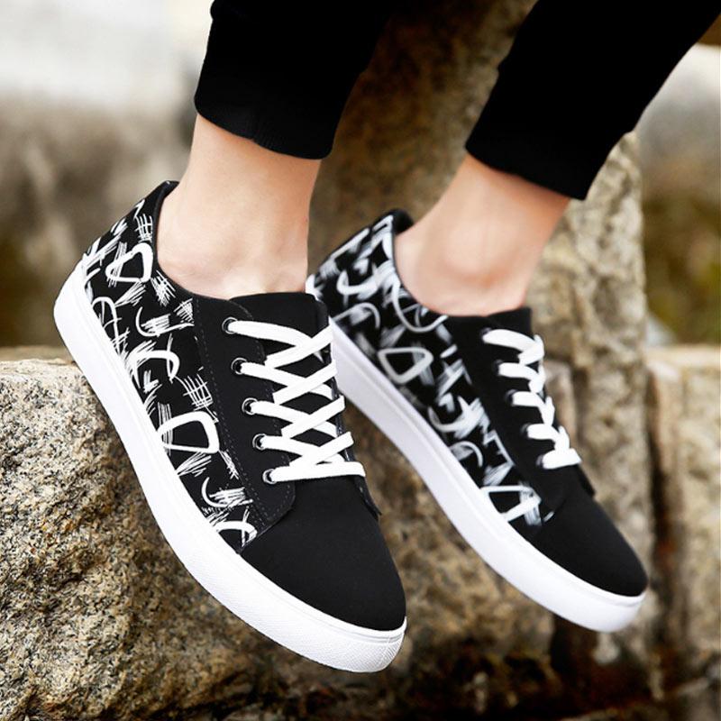 Мужская повседневная обувь, весенняя корейская спортивная обувь, обувь с дышащей сеткой и вставками, молодежная мужская обувь для бега на воздушной подушке
Мужская повседневная обувь, весенняя корейская спортивная обувь, обувь с дышащей сеткой и вставками, молодежная мужская обувь для бега на воздушной подушке