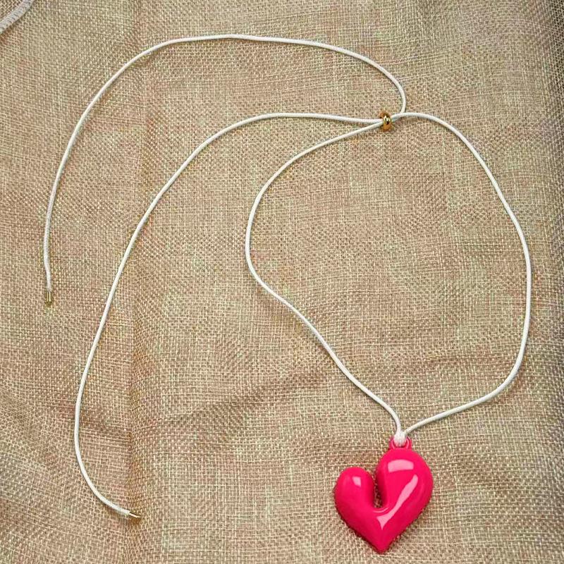 Niche design special-shaped love pendant, leather rope necklace, long adjustable sweater chain, sweet and cool accessories. рожевий червоний колір
Niche design special-shaped love pendant, leather rope necklace, long adjustable sweater chain, sweet and cool accessories. рожевий червоний колір
