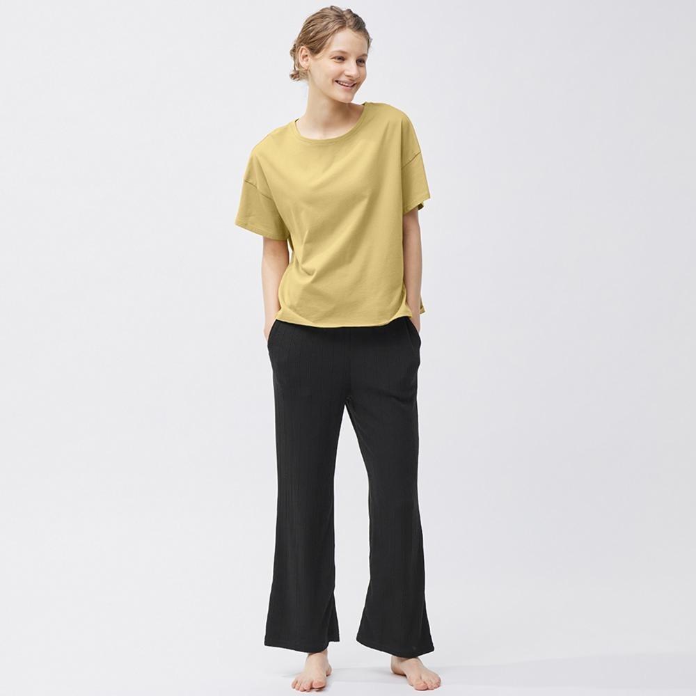 Брюки для отдыха в рубчик GU by Uniqlo+X
Брюки для отдыха в рубчик GU by Uniqlo+X