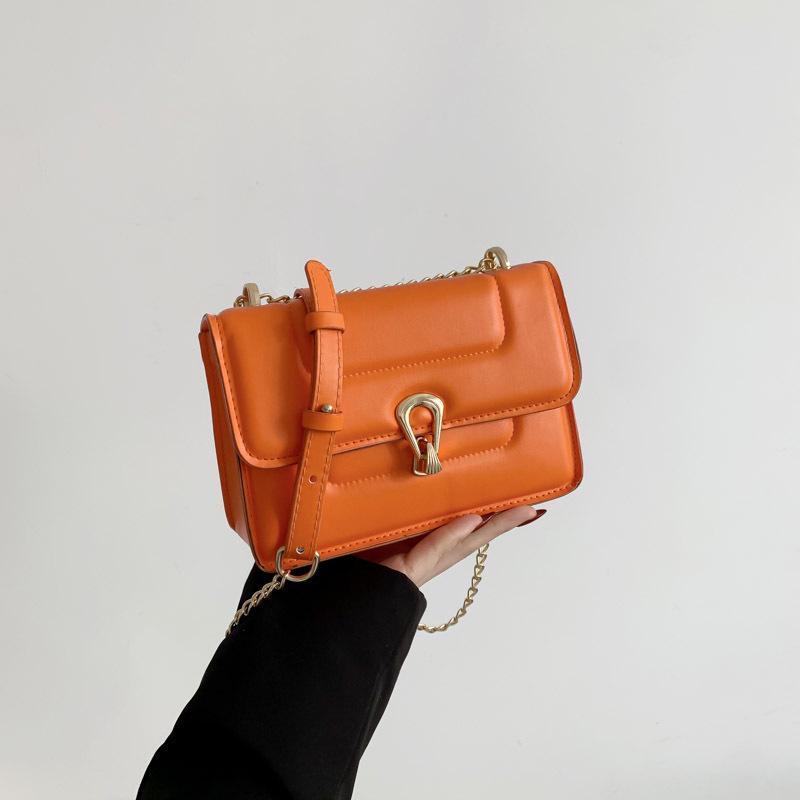 Solid color texture simple fashion chain small bag women s 2025 spring new versatile ins messenger bag small square bag оранжевый
Solid color texture simple fashion chain small bag women s 2025 spring new versatile ins messenger bag small square bag оранжевый