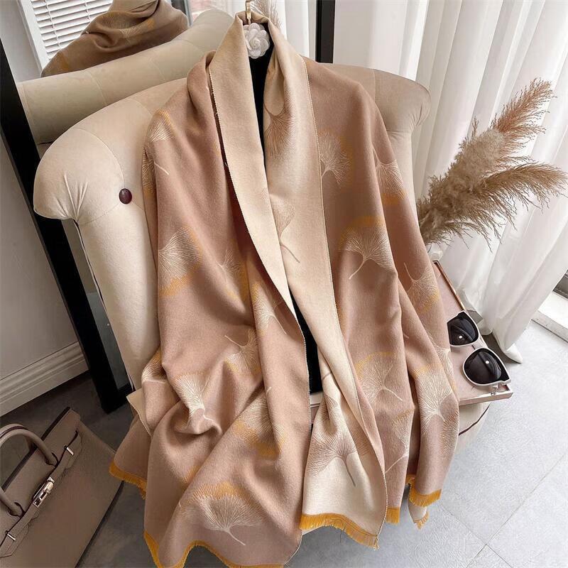 Double-Sided Ginkgo Leaf Winter Scarf One Size
Double-Sided Ginkgo Leaf Winter Scarf One Size